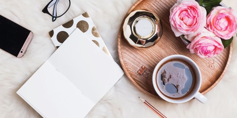 Blogging can be a very rewarding activity, both personally and professionally. Here's a list of the Best Feminine WordPress Themes. If you are just beginning to blog, check out this article on How To Start A Blog.