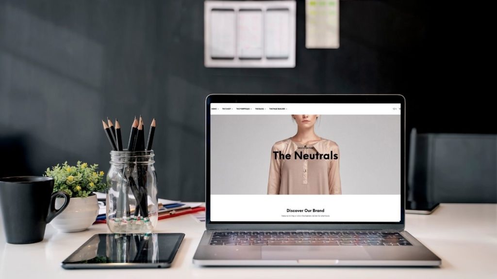 Shopkeeper is a fully responsive WooCommerce theme built for easy eCommerce setup. Automatic plugin installation and demo import mean that your theme is ready for setup out of the box, and customization requires no coding knowledge at all.