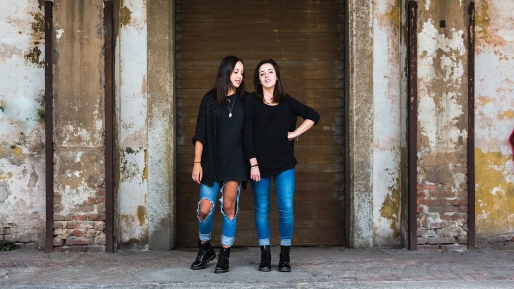 Find competitors that are offering products that are the same or similar to yours. Take a look at these closets and see if you can identify your twin closet.